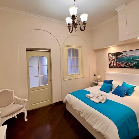 Domus Elena - Plebiscito 아파트