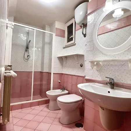 Domus Elena - Plebiscito 아파트